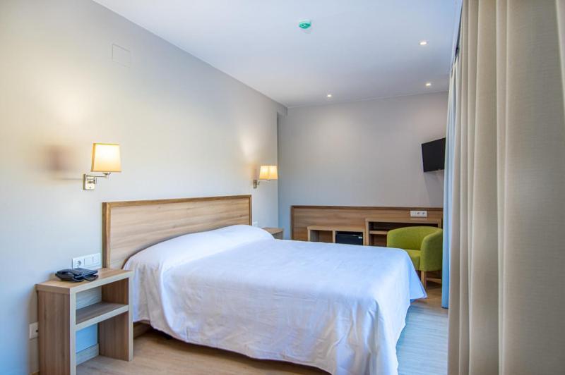 Hotel Jaume D'Urgell Balaguer Extérieur photo