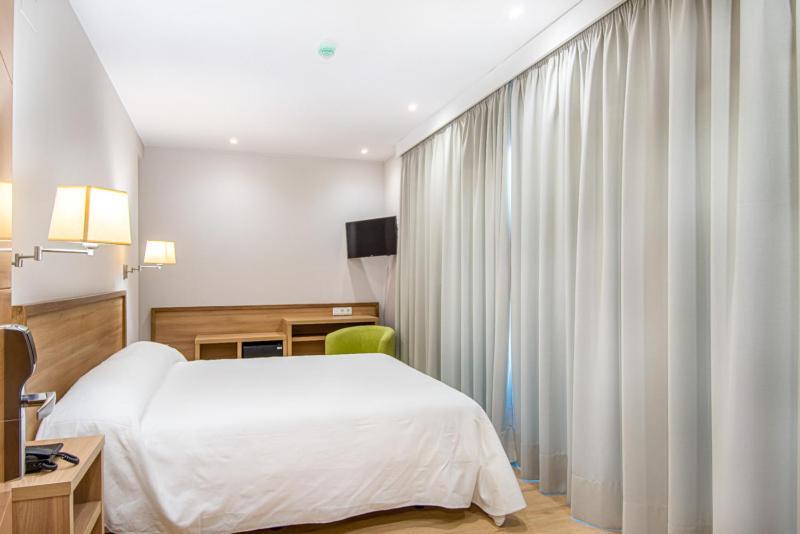 Hotel Jaume D'Urgell Balaguer Extérieur photo